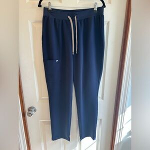 Fabletics Women's Performance Scrub Pant